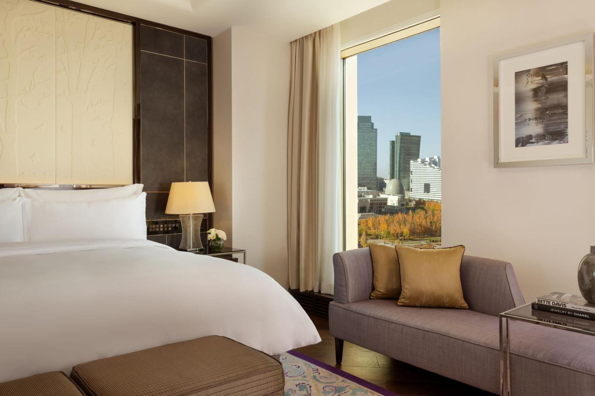 The Ritz-Carlton, Astana Hotel Buitenkant foto
