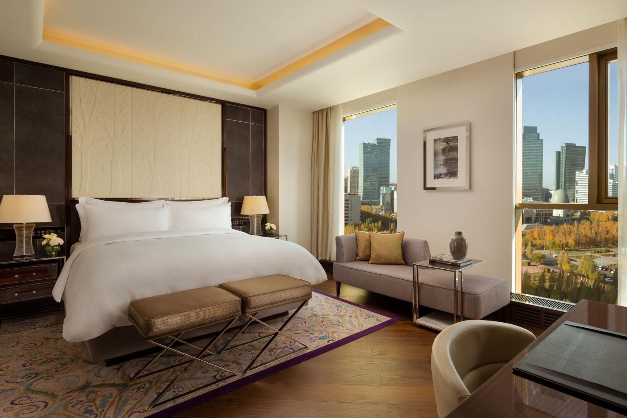The Ritz-Carlton, Astana Hotel Buitenkant foto