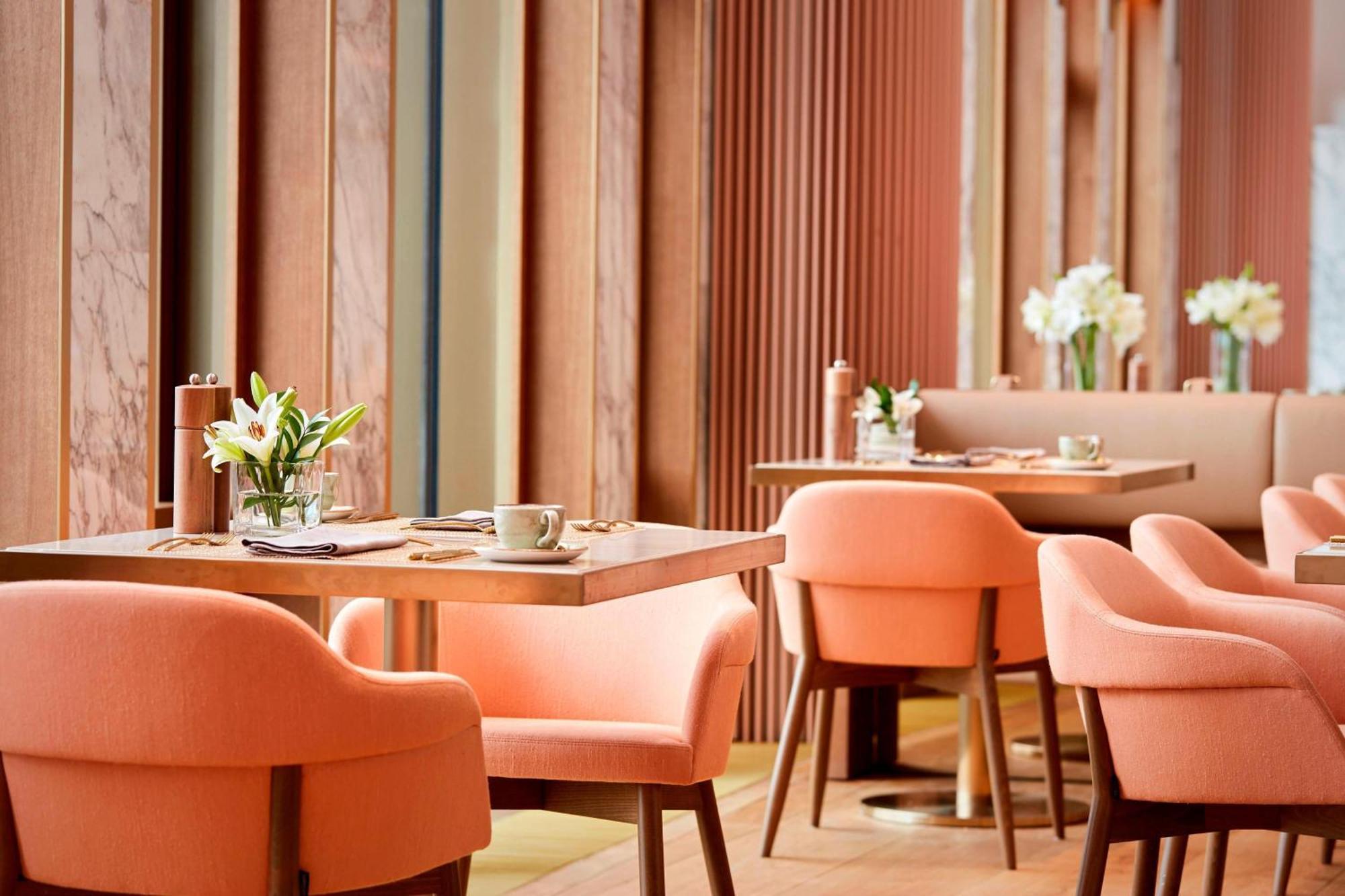 The Ritz-Carlton, Astana Hotel Buitenkant foto