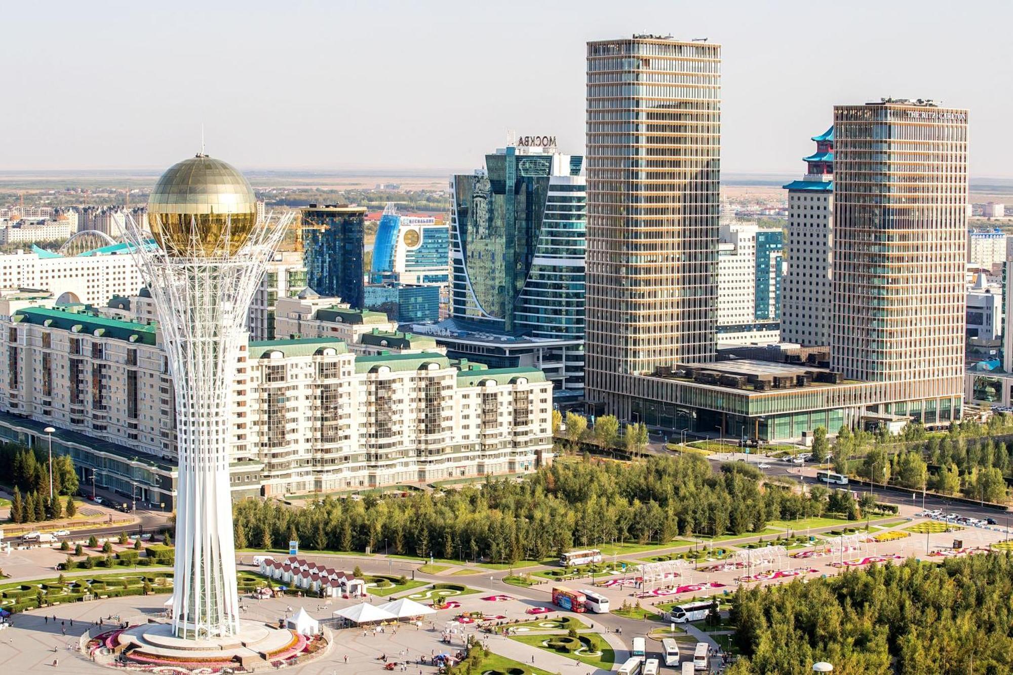 The Ritz-Carlton, Astana Hotel Buitenkant foto