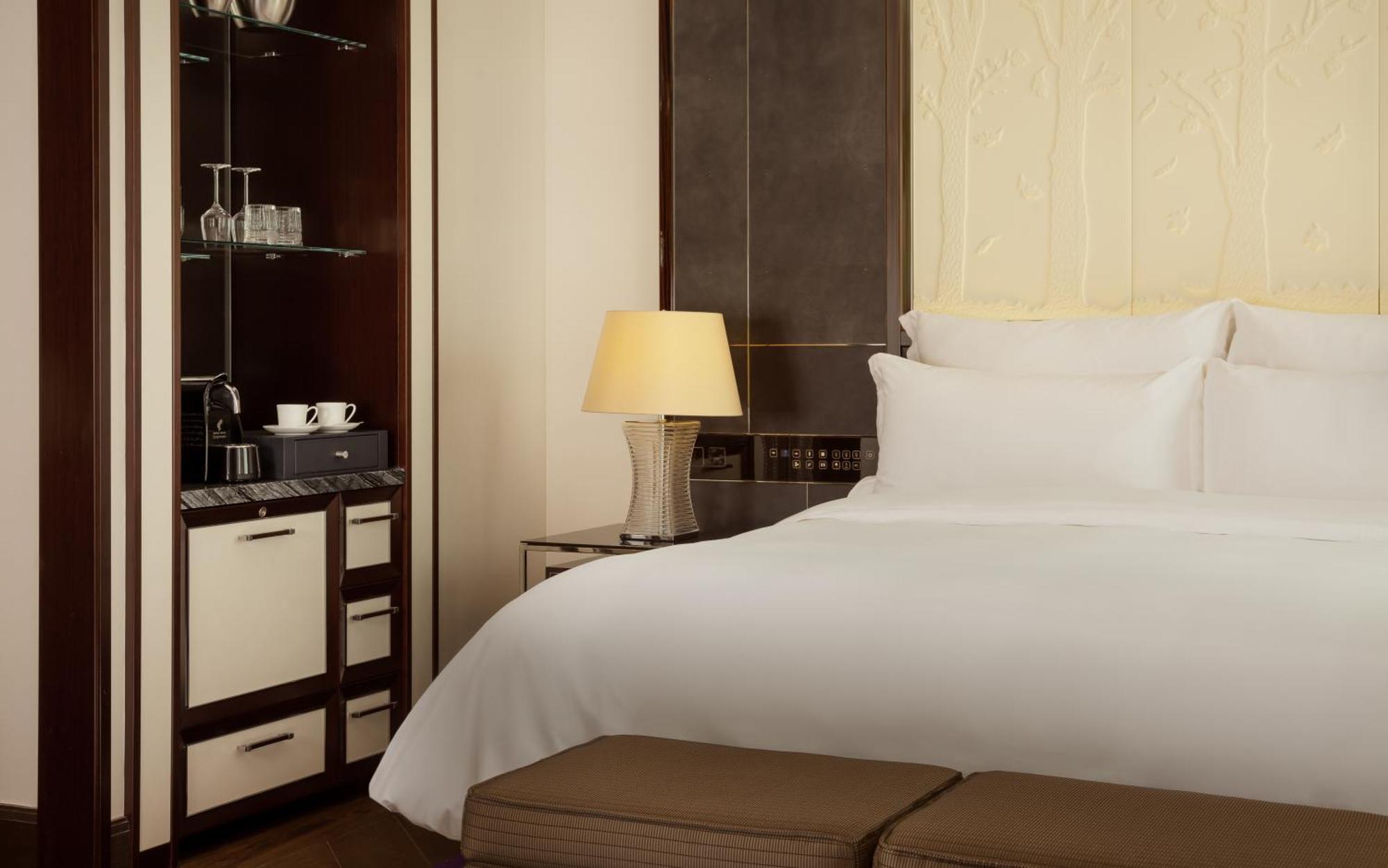 The Ritz-Carlton, Astana Hotel Buitenkant foto