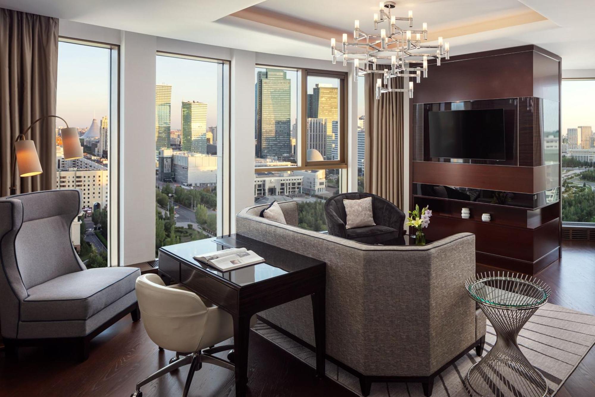 The Ritz-Carlton, Astana Hotel Buitenkant foto