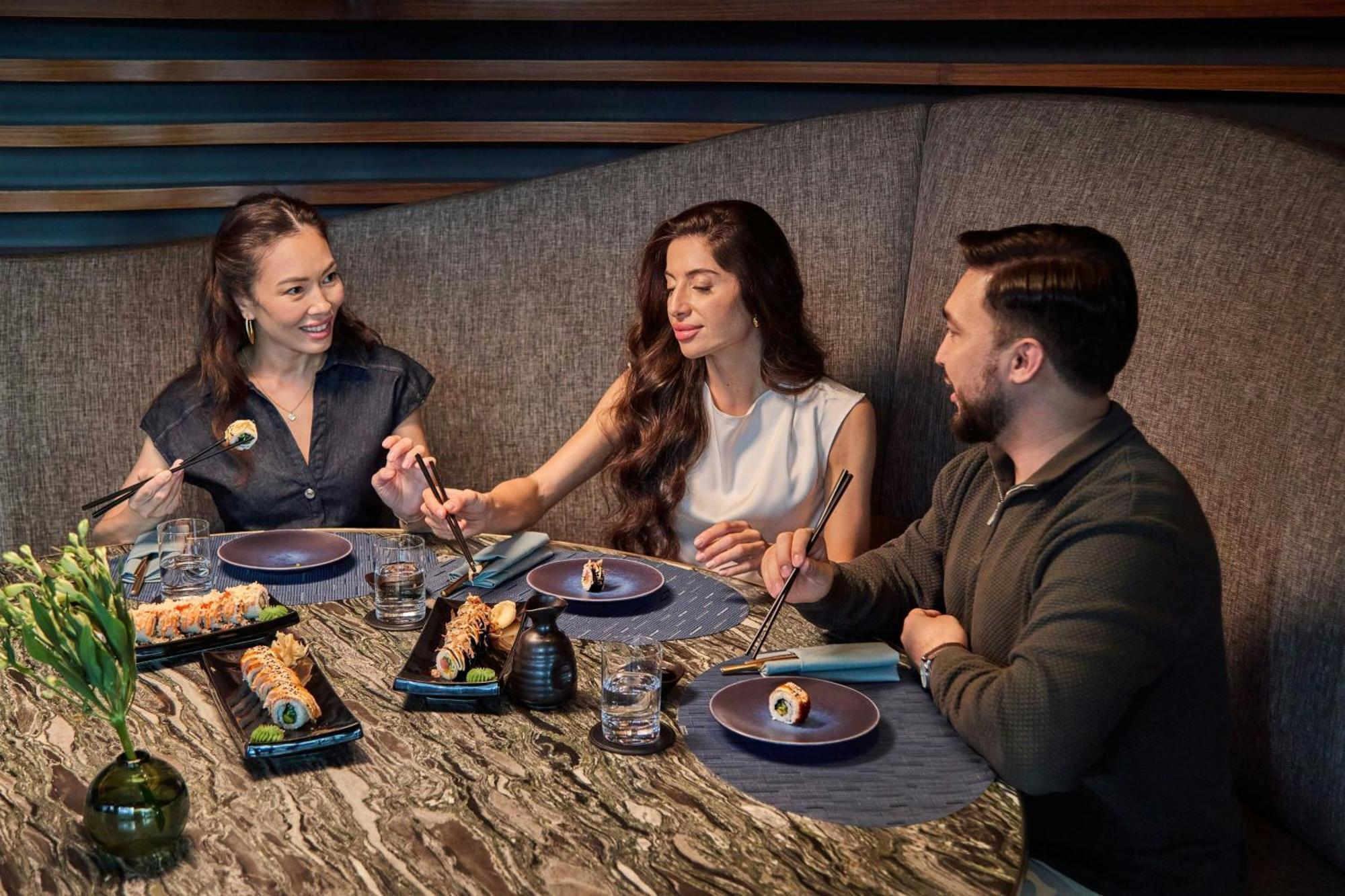 The Ritz-Carlton, Astana Hotel Buitenkant foto